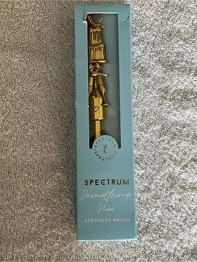 Spectrum Something New Keepsake Brush